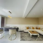 Casa Contemporaine Сasa de vacaciones