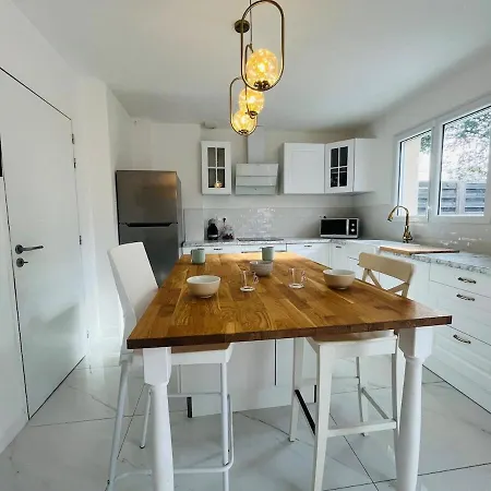 Casa Contemporaine * Ανζέρ